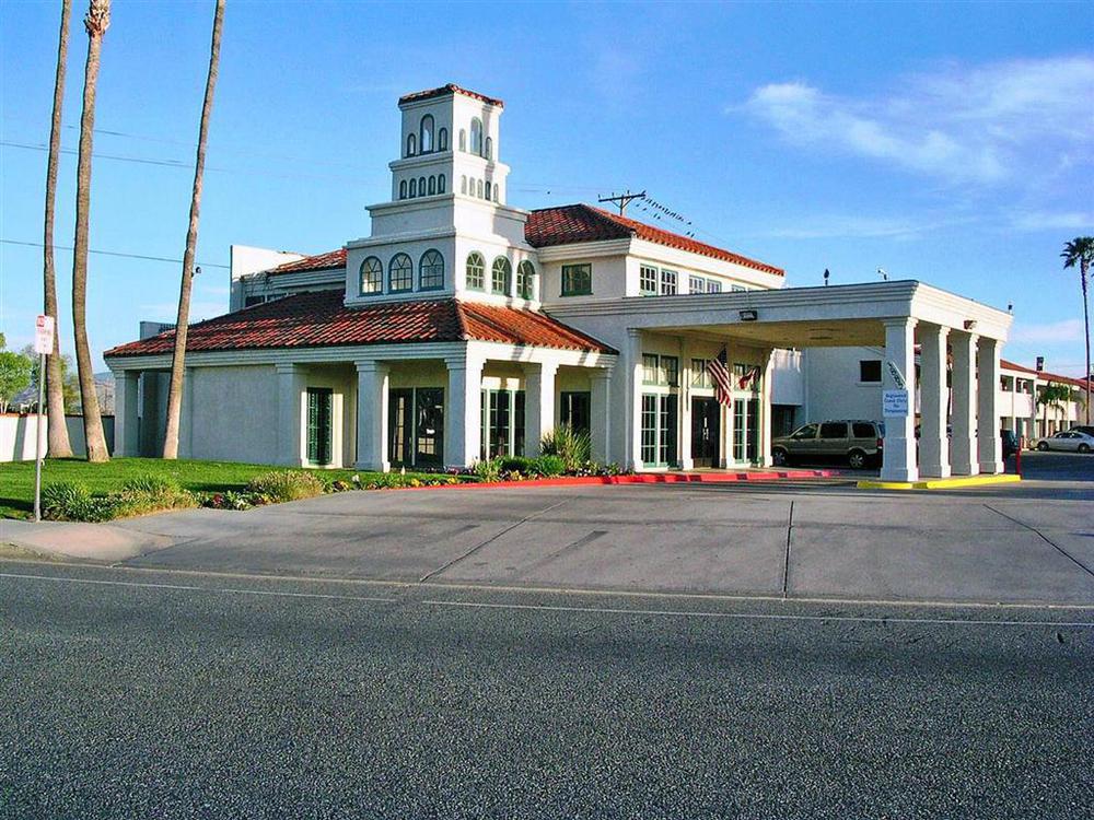 Hotel 6